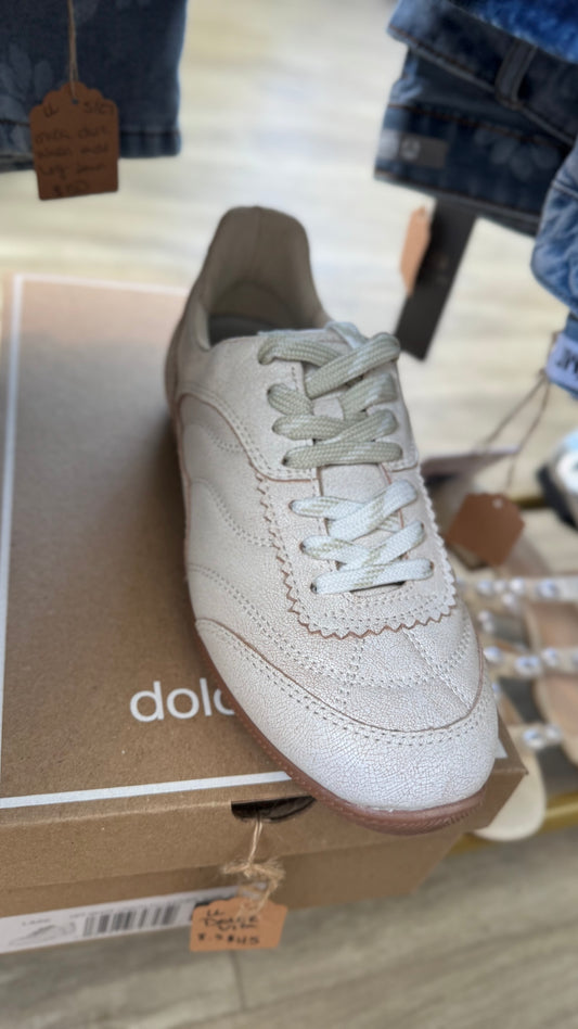 Dolce Vita Sneakers