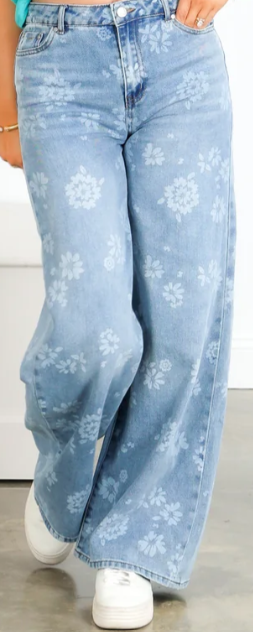 Tractr Floral Flare